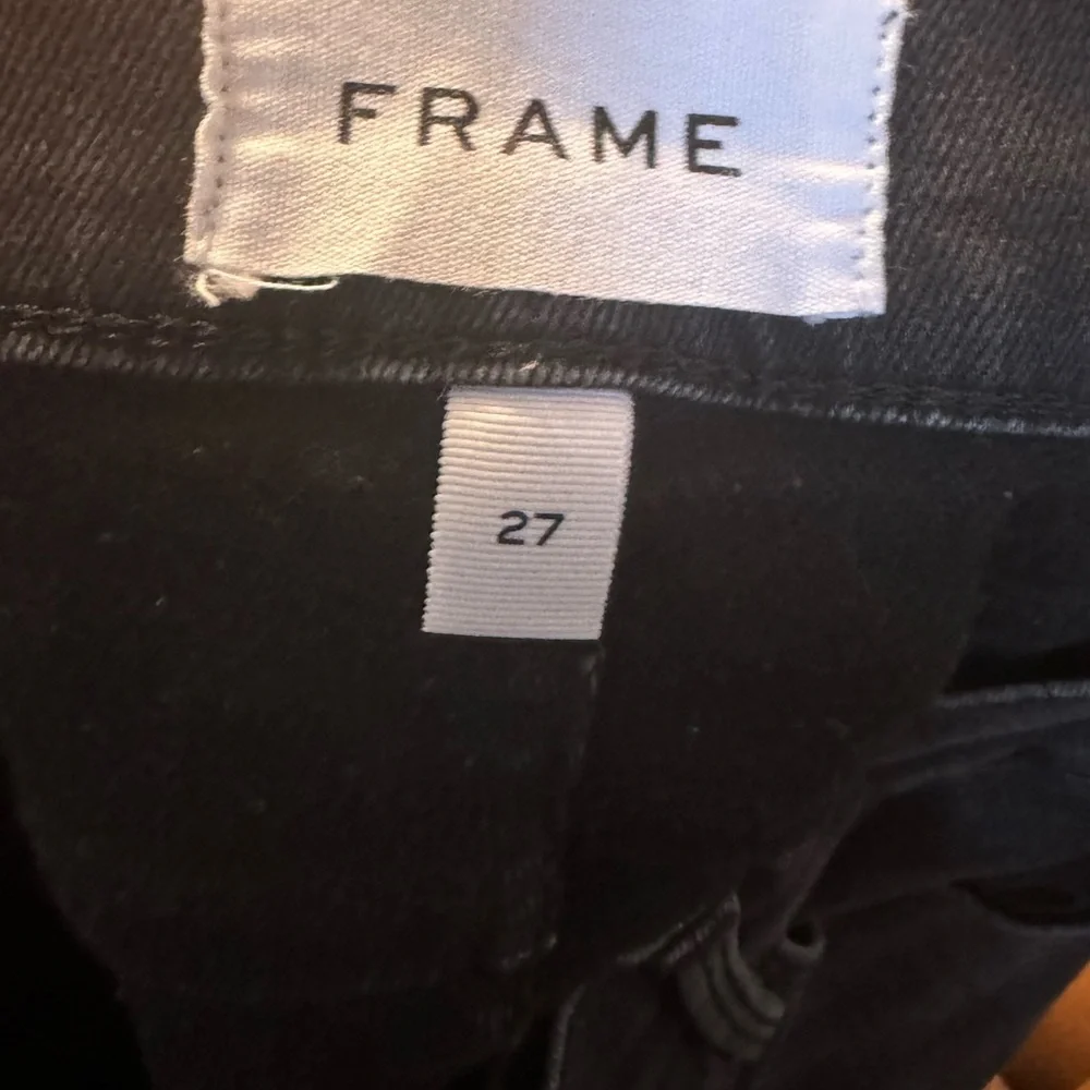 FRAME DENIM LE SKINNY DE JEANNE SZ 27